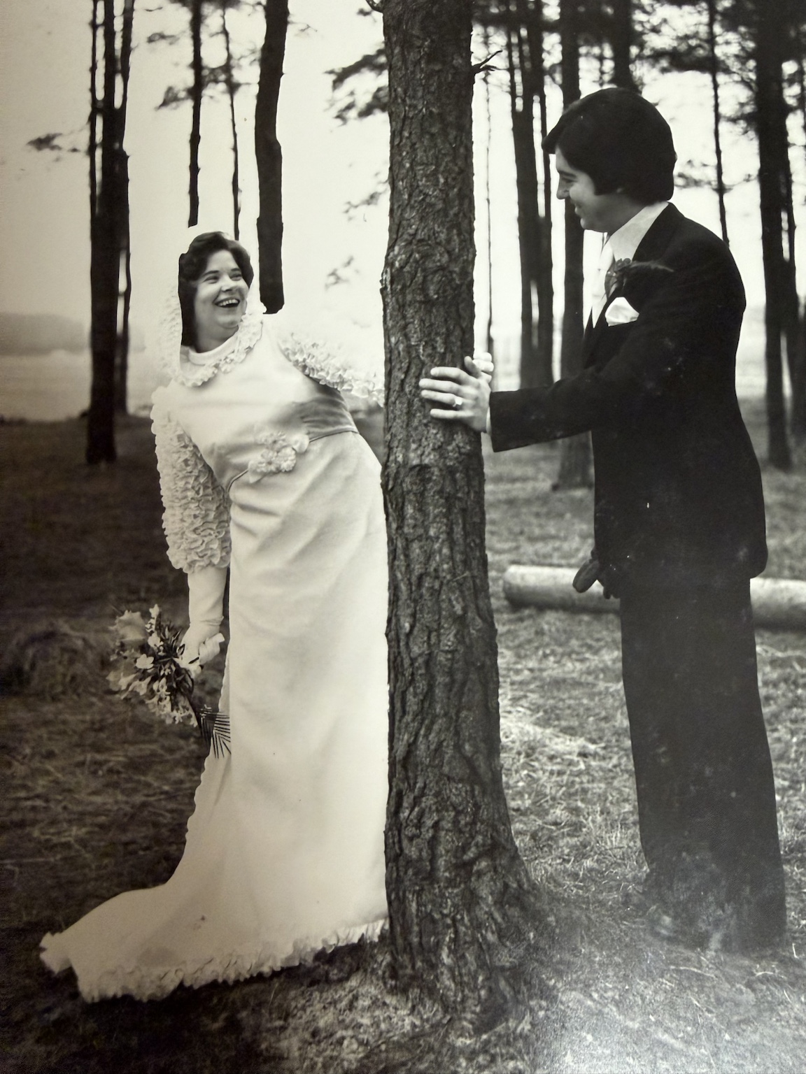 Luc Eben mit seiner Frau Tilly bei ihrer Hochzeit