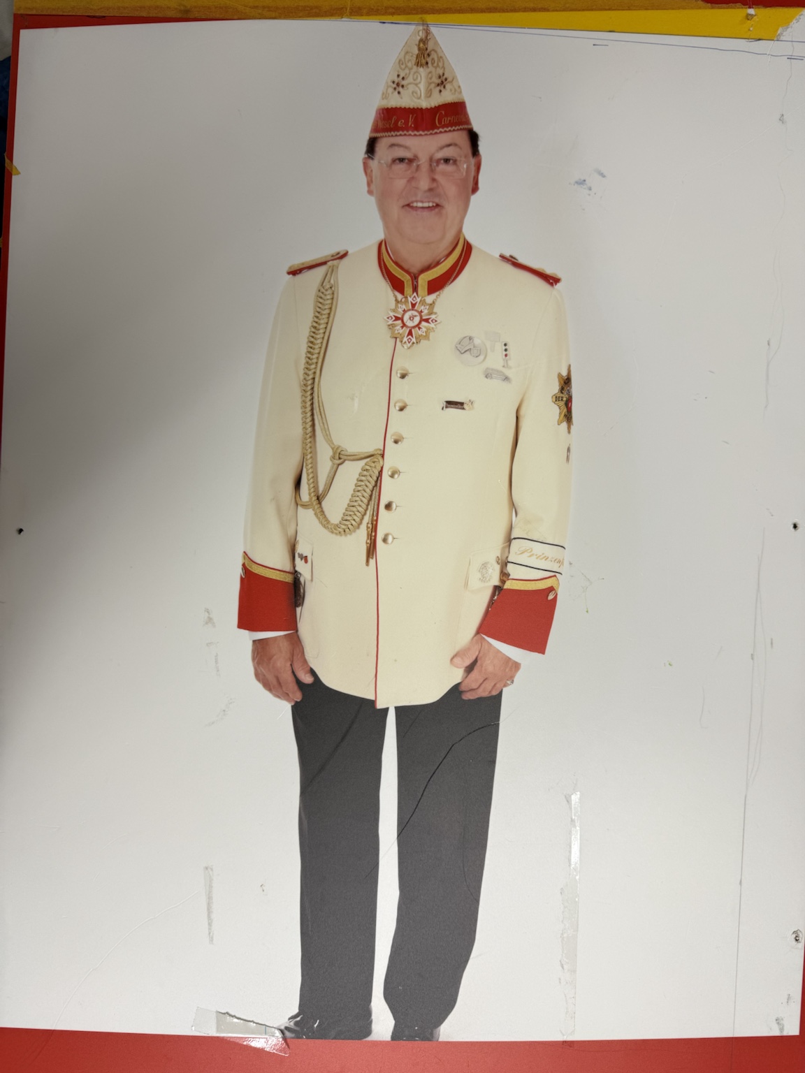 Luc Eben als jüngerer Prinzenführer