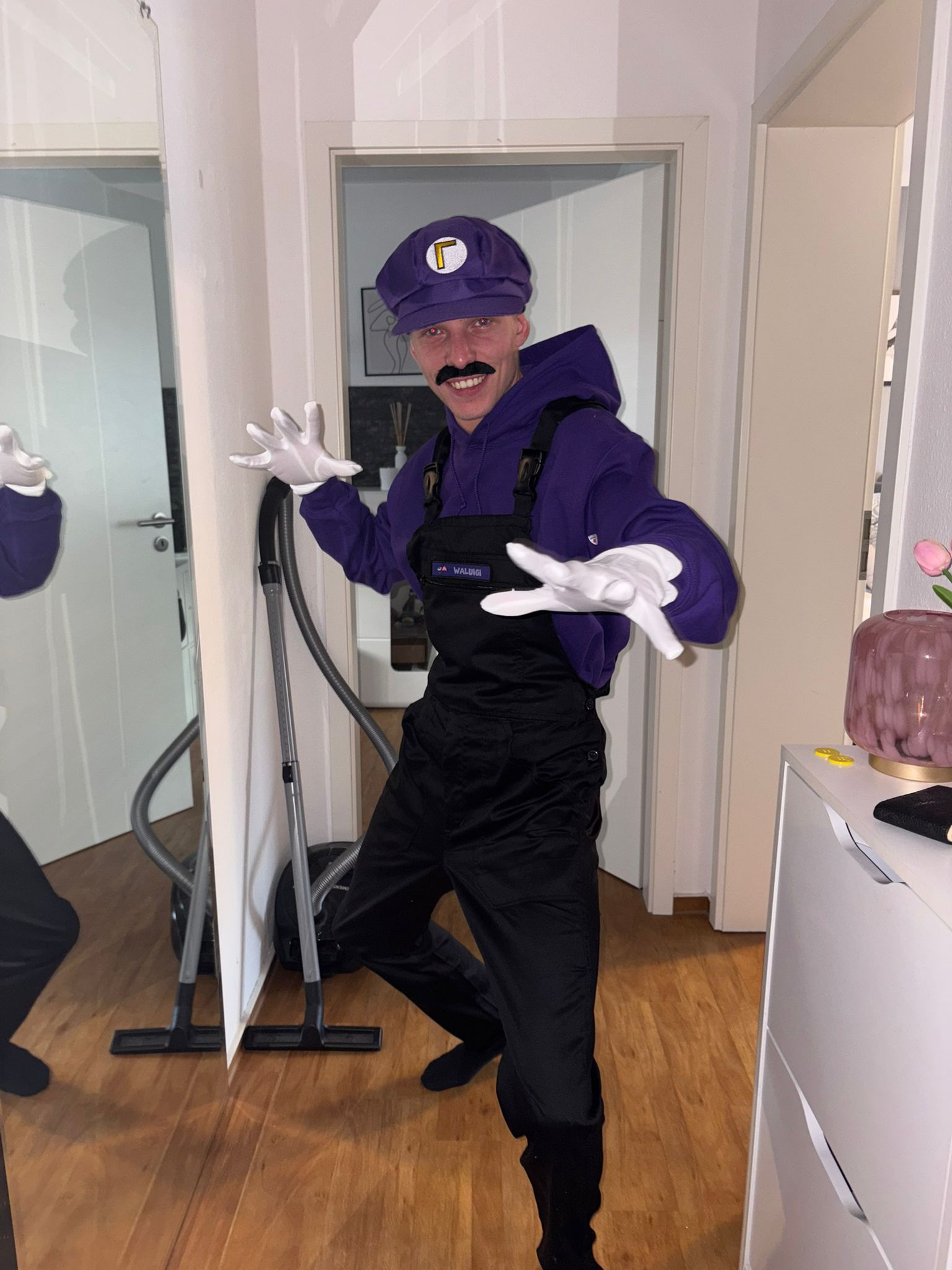 Lukas im Karnevalskostüm